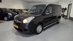 Zwart (metallic) Gebruikt 2018 Opel Combo Van | € 6.950 (Goede deal)