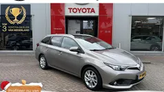 Gebruikt 2016 Toyota Auris Hybrid Stationwagen | € 14.999 (Eerlijke prijs)