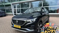Zwart Gebruikt 2020 MG ZS Luxury Sedan | € 15.850 (Eerlijke prijs)