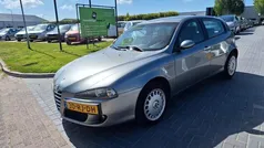 Grijs Gebruikt 2005 Alfa Romeo 147 Distinctive Hatchback | € 1.399 (Eerlijke prijs)