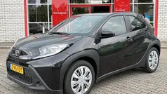 Gebruikt 2024 Toyota Aygo X-play Hatchback | € 17.740 (Eerlijke prijs)