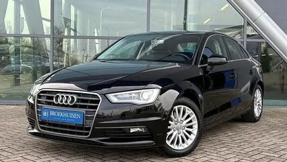 Occasion 2015 Audi A3 Ambiente Sedan | € 14.950 (Goede deal)