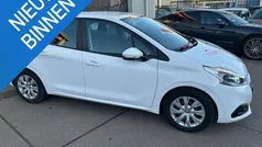Wit Gebruikt 2017 Peugeot 208 Hatchback | € 8.950 (Eerlijke prijs)