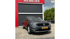 Grijs Gebruikt 2018 VW T-Roc Style SUV | € 16.950 (Goede deal)