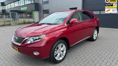 Rood, metallic lak Gebruikt 2010 Lexus RX450h Executive Line SUV | € 18.999 (Eerlijke prijs)