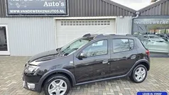Gebruikt 2016 Dacia Sandero Lauréate Hatchback | € 8.950 (Eerlijke prijs)