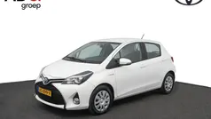 Wit Gebruikt 2014 Toyota Yaris Hybrid Hatchback | € 11.950 (Eerlijke prijs)