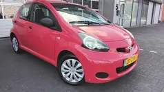 Gebruikt 2010 Toyota Aygo Hatchback | € 1.850 (Goede deal)