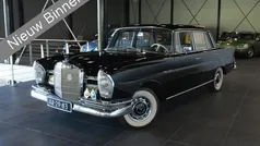 Zwart Gebruikt 1962 Mercedes W111 Sedan | € 44.500