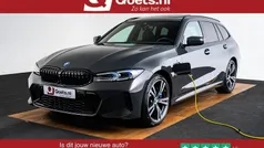 Grijs Gebruikt 2024 BMW 330e Comfort Edition Stationwagen | € 51.950 (Eerlijke prijs)