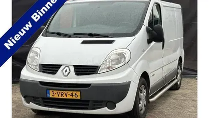 Wit Gebruikt 2011 Renault Trafic MPV | € 6.948 (Eerlijke prijs)