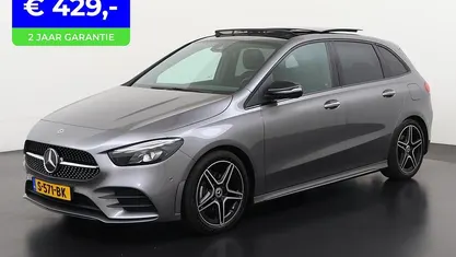 Grijs Occasion 2023 Mercedes B180 AMG line MPV | € 33.690 (Eerlijke prijs)