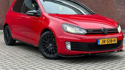 Rood Gebruikt 2010 VW Golf Highline Stationwagen | € 6.995 (Eerlijke prijs)