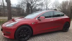 Rood Gebruikt 2019 Tesla Model 3 Long Range Sedan | € 16.999 (Goede deal)