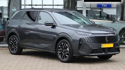 Gebruikt 2025 Peugeot 5008 Allure SUV | € 44.445 (Eerlijke prijs)