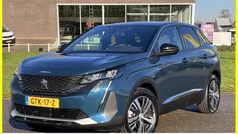 Blauw Gebruikt 2024 Peugeot e-3008 Allure SUV | € 29.995 (Goede deal)