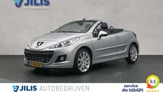 Grijs Gebruikt 2010 Peugeot 207 CC Roland Garros Cabriolet | € 4.450 (Eerlijke prijs)
