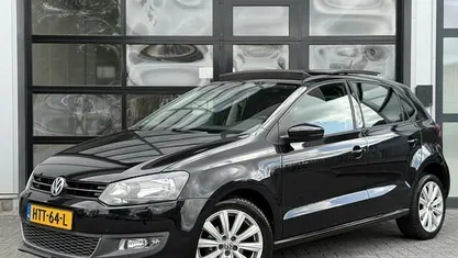 Zwart Gebruikt 2011 VW Polo Highline Hatchback | € 6.995 (Eerlijke prijs)