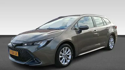 Gebruikt 2023 Toyota Corolla Active Stationwagen | € 25.940 (Eerlijke prijs)