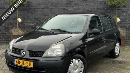 Occasion Renault Clio II Authentique 75 PK (55 kW) 2002 Zwart Hatchback