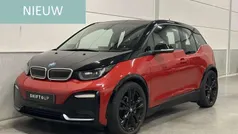 Rood, metallic lak Gebruikt 2017 BMW i3 Comfort Edition Hatchback | € 15.940 (Eerlijke prijs)