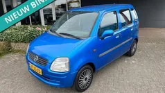 Blauw Gebruikt 2002 Opel Agila Comfort Hatchback | € 999 (Eerlijke prijs)