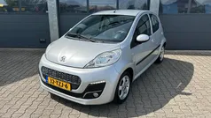 Grijs Gebruikt 2012 Peugeot 107 Active Hatchback | € 4.830 (Eerlijke prijs)