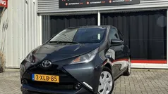 Gebruikt 2014 Toyota Aygo X-play Hatchback | € 7.999 (Eerlijke prijs)