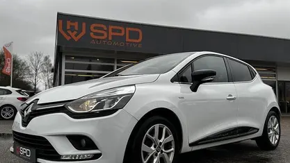 Occasion Renault Clio IV LIMITED 90 PK (66 kW) 2018 Wit Hatchback