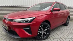 Rood Gebruikt 2023 MG MG5 EV Long Range Luxury Stationwagen | € 23.945