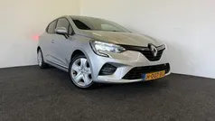 Gebruikt 2020 Renault Clio V Zen Hatchback | € 9.900 (Eerlijke prijs)
