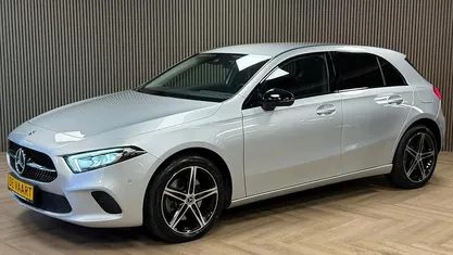 Zilver Gebruikt 2022 Mercedes A250 Luxury Hatchback | € 27.995 (Super prijs)