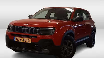 Rood Occasion 2024 Jeep Avenger EV Longitude SUV | € 24.925 (Eerlijke prijs)