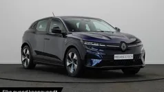 Blauw Nieuw 2025 Renault Mégane Evolution Hatchback | € 35.745 (Super prijs)