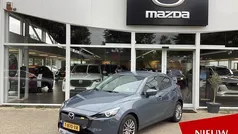 Grijs Gebruikt 2023 Mazda 2 Exclusive-Line Hatchback | € 21.950 (Eerlijke prijs)