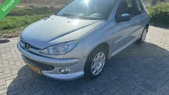 Grijs Gebruikt 2005 Peugeot 206 Hatchback | € 1.099 (Eerlijke prijs)