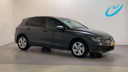 Gebruikt 2023 VW Golf VIII Life Hatchback | € 21.750 (Goede deal)