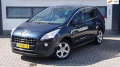 Blauw, metallic lak Gebruikt 2011 Peugeot 3008 MPV | € 4.750 (Eerlijke prijs)