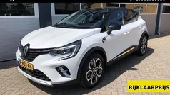 Gebruikt 2022 Renault Captur Intens SUV | € 25.450 (Eerlijke prijs)