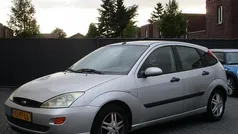Gebruikt 2004 Ford Focus Futura Hatchback | € 999 (Eerlijke prijs)