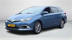 Gebruikt 2018 Toyota Auris Hybrid Executive Stationwagen | € 18.280 (Eerlijke prijs)