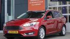 Rood Gebruikt 2015 Ford Focus Stationwagen | € 6.950 (Eerlijke prijs)