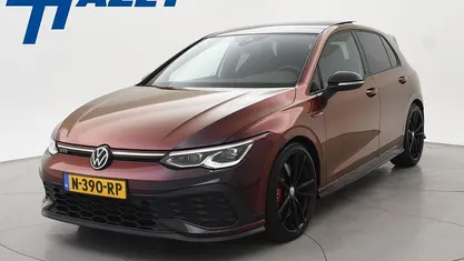 Grijs (metallic) Gebruikt 2021 VW Golf VIII GTI Clubsport Hatchback | € 29.950 (Eerlijke prijs)