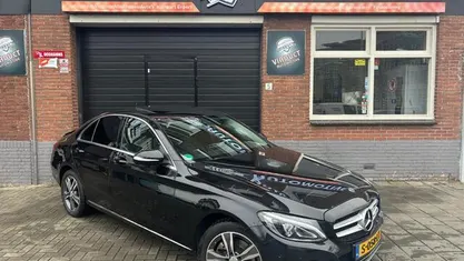 Zwart Occasion 2018 Mercedes C200 Sedan | € 23.495 (Eerlijke prijs)