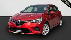 Gebruikt 2021 Renault Clio V Intens Hatchback | € 13.950 (Eerlijke prijs)