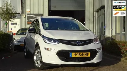 Wit Occasion 2020 Opel Ampera Business Hatchback | € 14.950 (Eerlijke prijs)