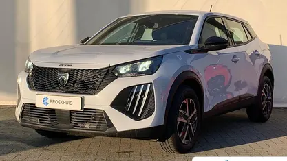 Wit Occasion 2024 Peugeot 2008 Style SUV | € 26.440 (Eerlijke prijs)