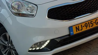 Wit Occasion 2017 Kia Venga Hatchback | € 10.725 (Eerlijke prijs)