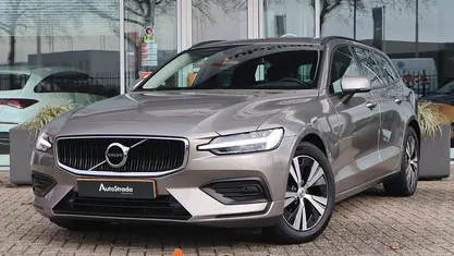 Occasion Volvo V60 Momentum 163 PK (119 kW) 2021 Stationwagen