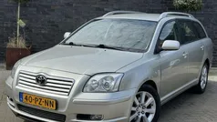 Grijs Gebruikt 2005 Toyota Avensis Luna Stationwagen | € 2.495 (Eerlijke prijs)